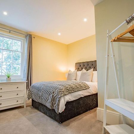 Host & Stay - Shaw Street Suite Worcester Bagian luar foto